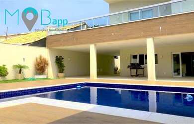 Imagem: A casa em condomínio possui 4 Dormitórios, 4 Banheiros, 4