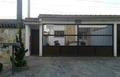 Imagem: A casa possui 2 Dormitórios, 2 Banheiros, 100m² de Área e