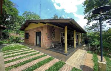 Imagem: A casa em condomínio possui 3 Dormitórios, 5 Banheiros, 5