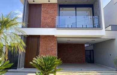 Imagem: A casa em condomínio possui 3 Dormitórios, 5 Banheiros, 4