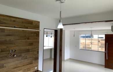 Imagem 12: Casa para venda tem 140 metros quadrados com 3 quartos em Ambrósio - Garopaba - SC