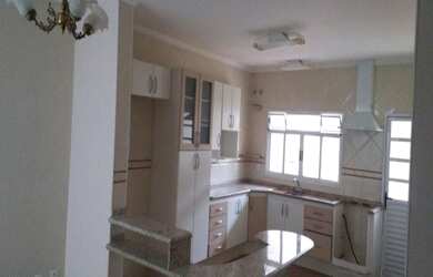 Imagem: A casa em condomínio possui 3 Dormitórios, 4 Banheiros, 4