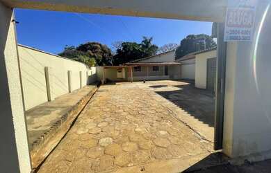 Imagem 3: Casa para aluguel tem 200 metros quadrados com 4 quartos em Setor Central...