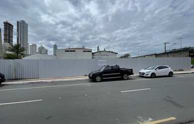 Imagem: O terreno possui 750m² de Área e está localizado em Centro