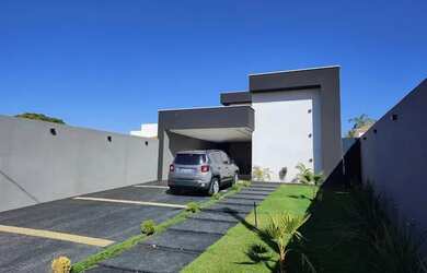 Imagem: A casa em condomínio possui 4 Dormitórios, 5 Banheiros, 5