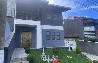 Imagem: A casa em condomínio possui 3 Dormitórios, 3 Banheiros, 5