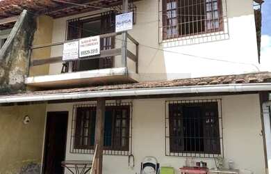 Imagem: A casa possui 4 Dormitórios, 4 Banheiros, 2 Vagas na garagem