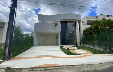 Imagem: A casa em condomínio possui 3 Dormitórios, 3 Banheiros, 4