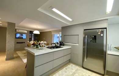 Imagem: O apartamento possui 4 Dormitórios, 5 Banheiros, 4 Vagas na