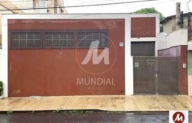 Imagem: O depósito possui 2 Vagas na garagem, 390m² de Área e está