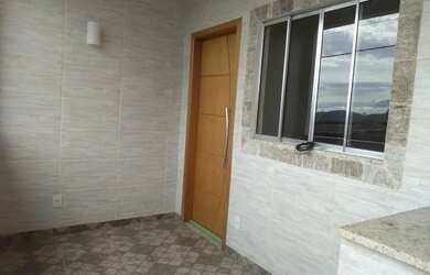 Imagem: A casa possui 3 Dormitórios, 3 Banheiros, 1 Vaga na garagem