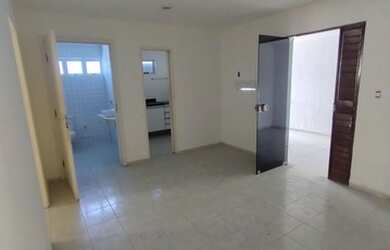 Imagem: O depósito possui 4 Vagas na garagem, 160m² de Área e está