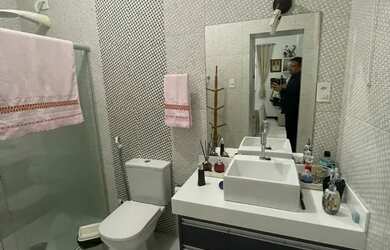 Imagem 5: Casa com piscina sol nascente &gt