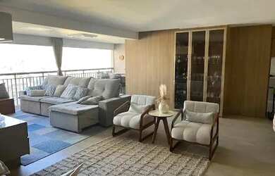 Imagem: O apartamento possui 3 Dormitórios, 5 Banheiros, 3 Vagas na