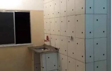 Imagem: A casa possui 1 Dormitório, 1 Banheiro, 1 Vaga na garagem