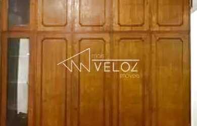 Imagem: A kitnet possui 1 Banheiro, 30m² de Área e está localizado