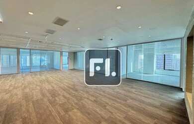 Imagem: O depósito possui 5 Vagas na garagem, 1.139m² de Área e