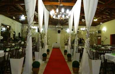 Imagem: O depósito possui 800m² de Área e está localizado em Taboão