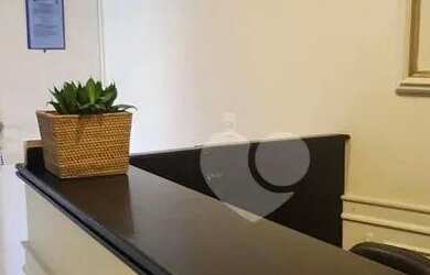 Imagem: O depósito possui 2 Vagas na garagem, 87m² de Área e está