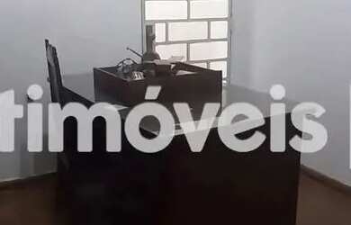 Imagem 10: Casa ampla com dois níveis e excelente distribuição de espaços