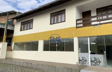 Imagem: O depósito possui 5 Vagas na garagem, 288m² de Área e está