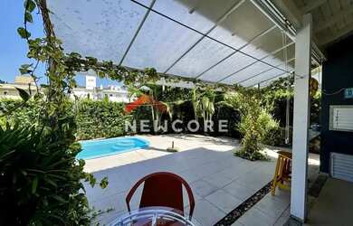 Imagem 3: Casa em Rua da Quaresmeira Roxa - Cachoeira do Bom Jesus - Florianópolis/SC