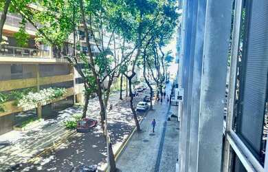 Imagem: O apartamento possui 3 Dormitórios, 4 Banheiros, 1 Vaga na