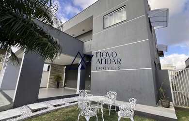 Imagem: A casa em condomínio possui 4 Dormitórios, 2 Banheiros, 4