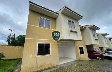 Imagem: A casa possui 3 Dormitórios, 2 Banheiros, 1 Vaga na garagem