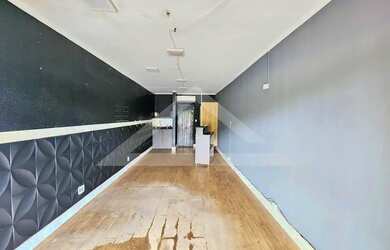 Imagem: O depósito possui 1 Vaga na garagem e 40m² de Área e está