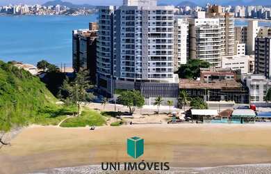 Imagem: O apartamento possui 3 Dormitórios, 1 Banheiro, 2 Vagas na