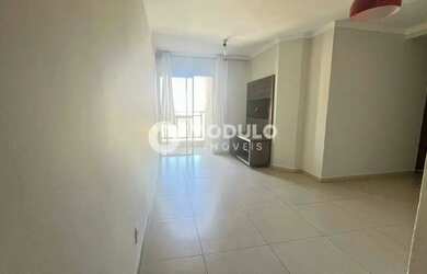 Imagem: O apartamento possui 3 Dormitórios, 3 Banheiros, 2 Vagas na