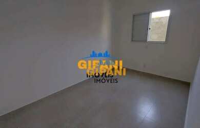 Imagem: O apartamento possui 2 Dormitórios, 1 Banheiro, 2 Vagas na