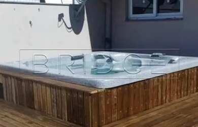 Imagem: A casa possui 4 Dormitórios, 4 Banheiros, 3 Vagas na garagem