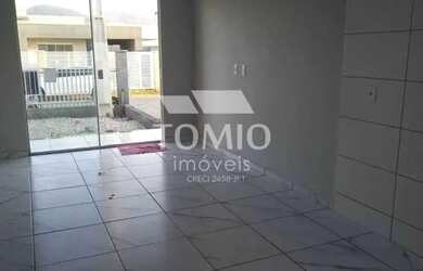 Imagem: A casa possui 2 Dormitórios, 1 Banheiro, 1 Vaga na garagem