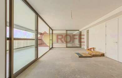 Imagem: O apartamento possui 3 Dormitórios, 4 Banheiros, 4 Vagas na