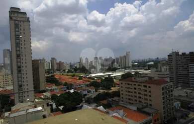 Imagem: O depósito à venda possui 1 Vaga na garagem e 180m² de Área