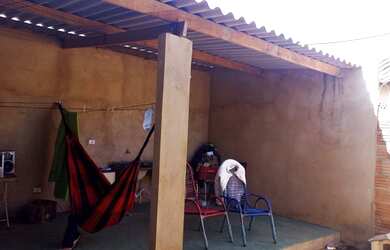 Imagem: A casa possui 2 Dormitórios, 1 Banheiro e está localizado