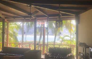 Imagem 3: Casa no morro da cruz em Ilhabela com vista para o mar