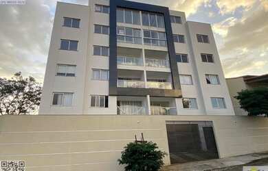 Imagem: O apartamento possui 3 Dormitórios, 1 Banheiro, 2 Vagas na