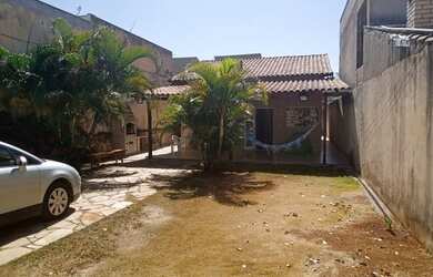 Imagem: A casa em condomínio possui 3 Dormitórios, 2 Banheiros, 5