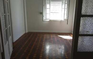 Imagem: O apartamento possui 2 Dormitórios, 1 Banheiro, 50m² de Área