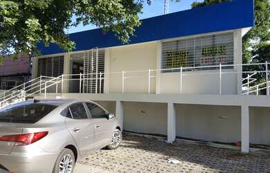 Imagem: A casa possui 5 Dormitórios, 3 Banheiros, 5 Vagas na garagem