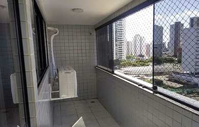 Imagem: O apartamento possui 1 Dormitório, 1 Banheiro, 1 Vaga na garagem