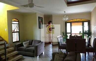 Imagem: A casa possui 3 Dormitórios, 4 Banheiros, 190m² de Área e