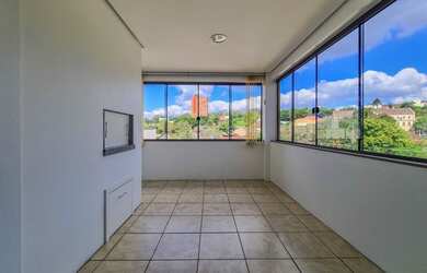 Imagem: O apartamento possui 2 Dormitórios, 2 Banheiros, 1 Vaga na