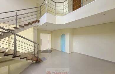 Imagem: A casa em condomínio possui 3 Dormitórios, 2 Banheiros, 5