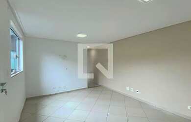 Imagem: A casa possui 2 Dormitórios, 2 Banheiros, 1 Vaga na garagem