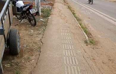 Imagem 2: Vendo uma casa. 35m² de Área, 3 Vagas na garageme5 Dormitórios