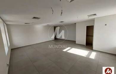 Imagem: O depósito possui 1 Vaga na garagem, 63m² de Área e está